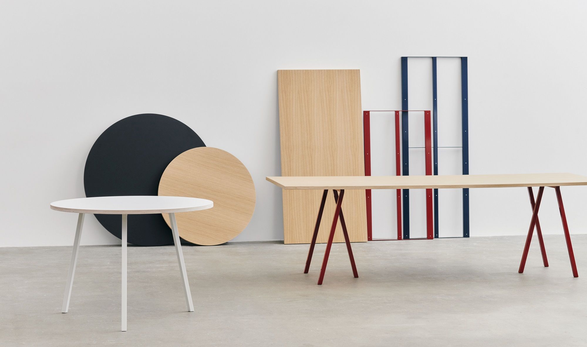 Loop Stand Table Inclusive Support Table / Dining Table 200 Hay 