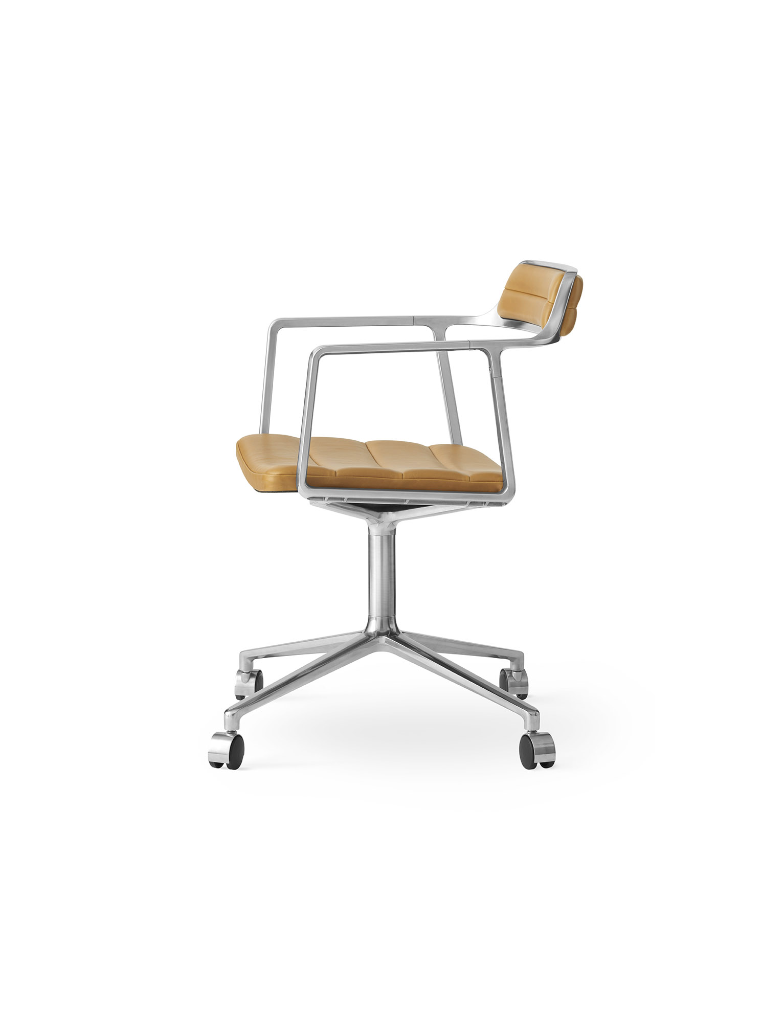 VIPP452 Swivel Chair with Castors Sand Colours Vipp VIPP452 Swivel Chair with Castors Sand Colours Vipp
