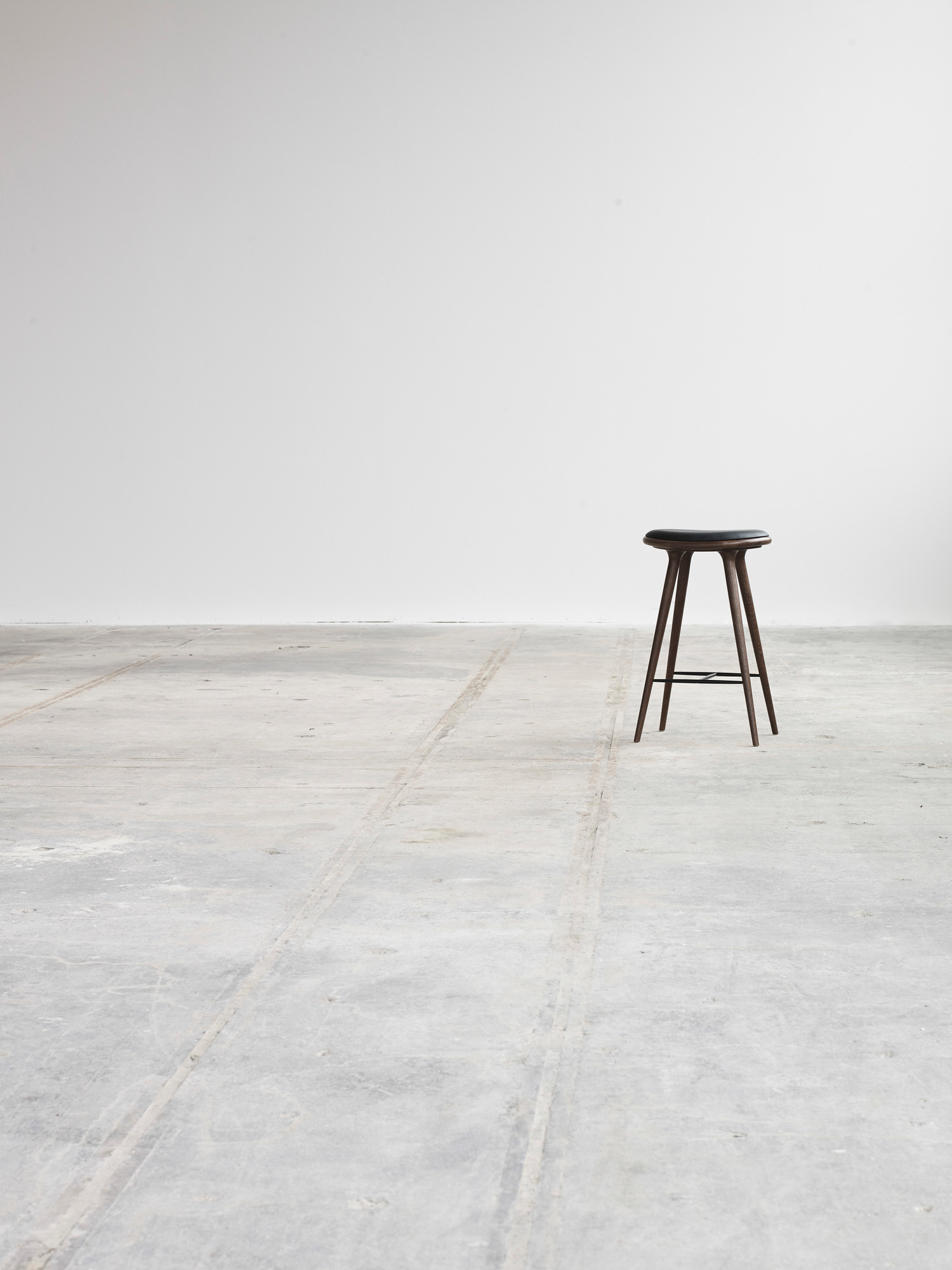 High Stool oak stained black Mater