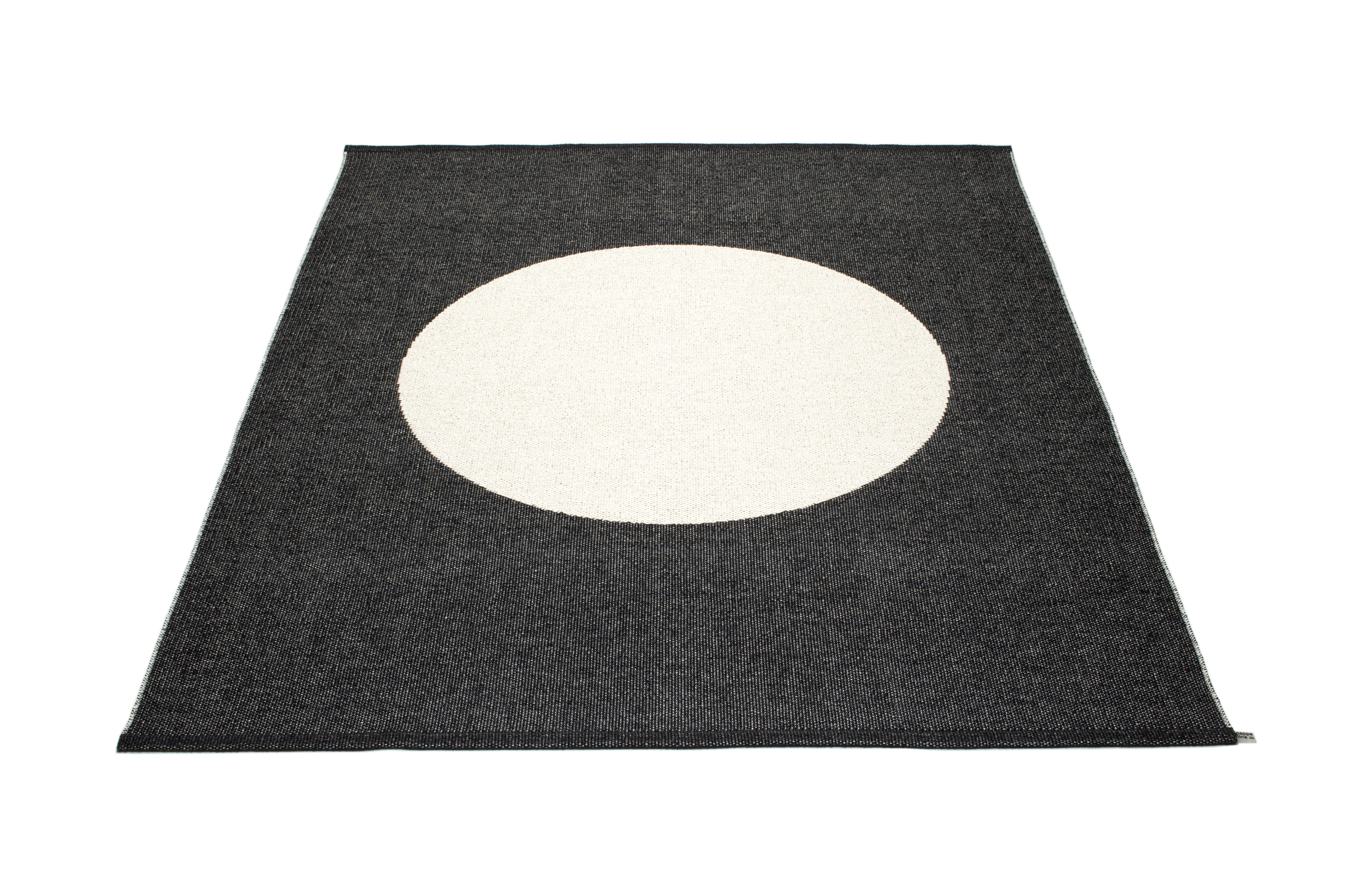 Vera One plastic carpet large Pappelina