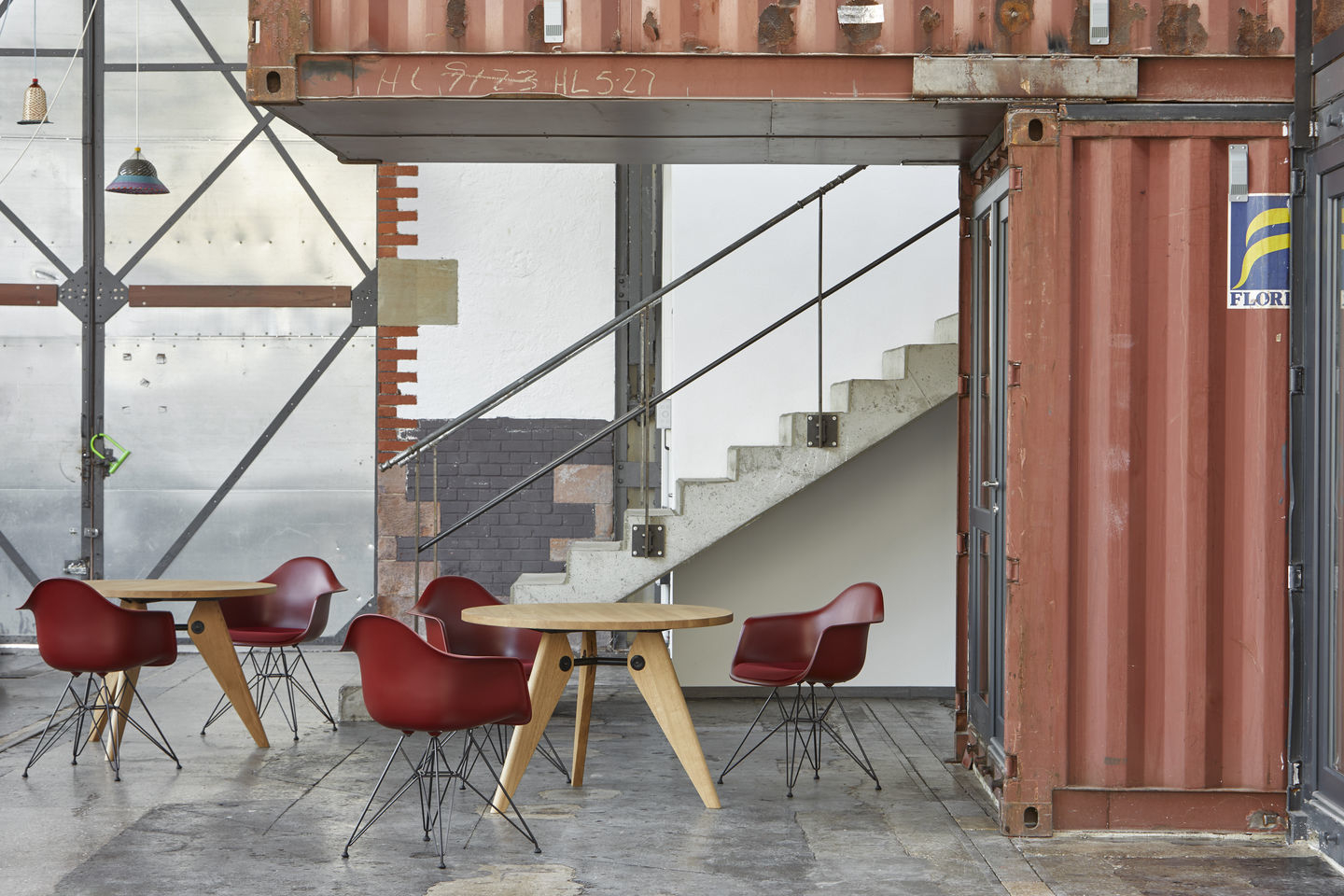 Eames Plastic Arm Chair DAR Chair Fully upholstered Vitra