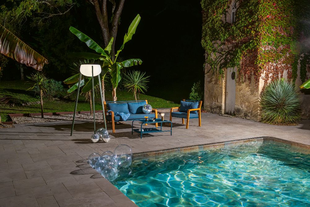 Yunos Solar LED Floor Lamp Outdoor Fermob