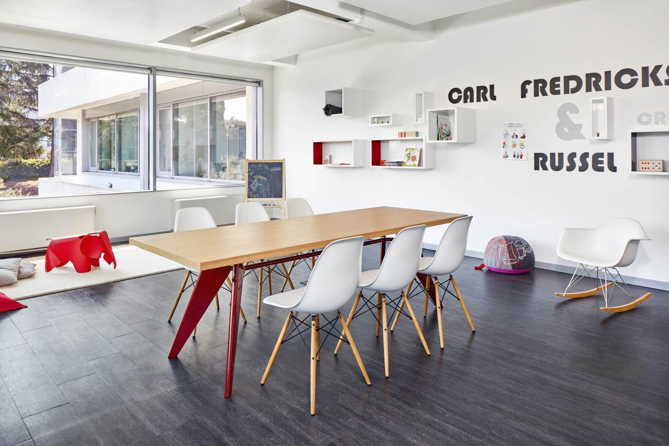 EM Table Wood W 90 x L 180 cm Vitra