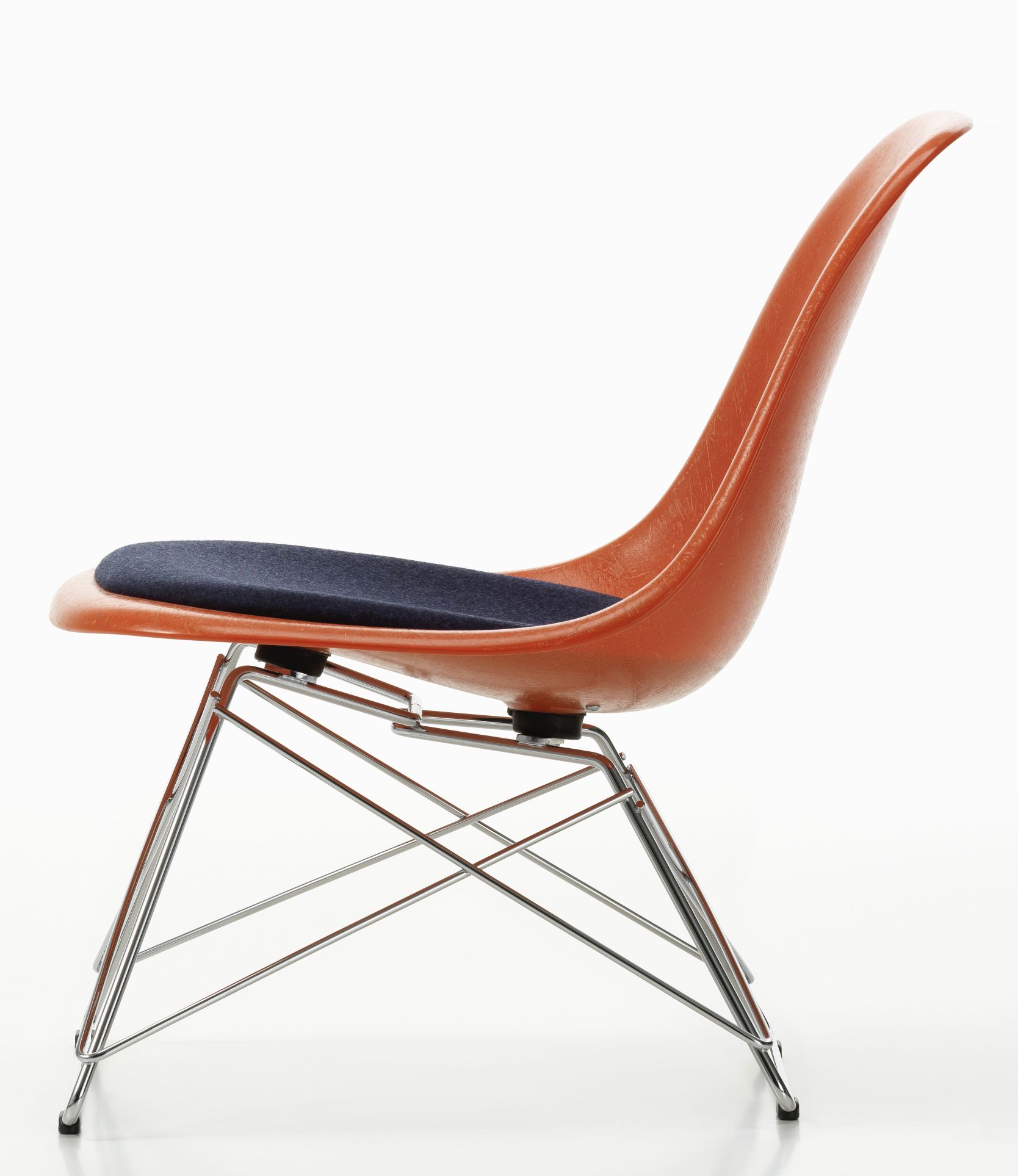 Eames Plastic Side Chair LSR Chair with seat cushion Vitra