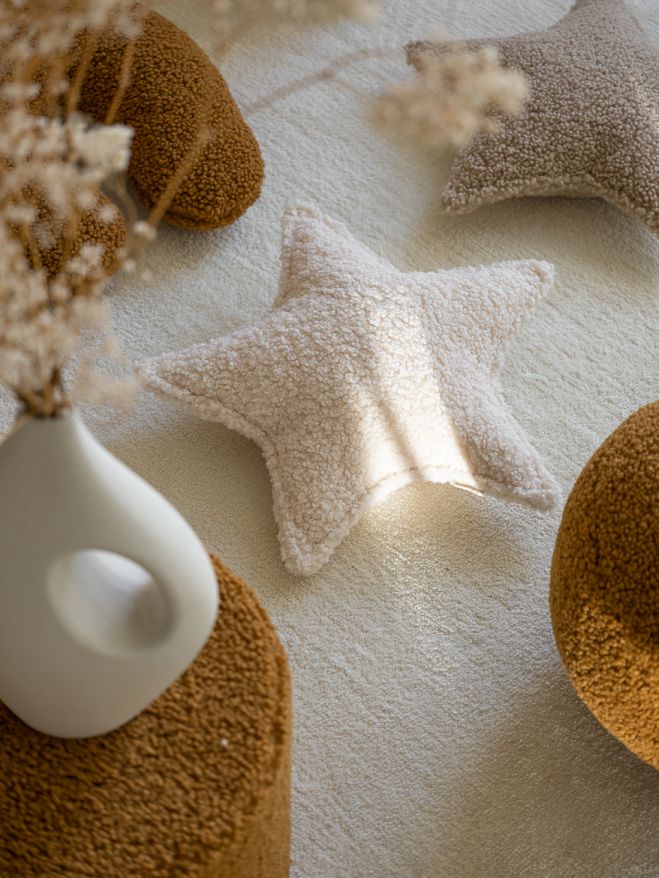 Children's star cushion Wigiwama cream white