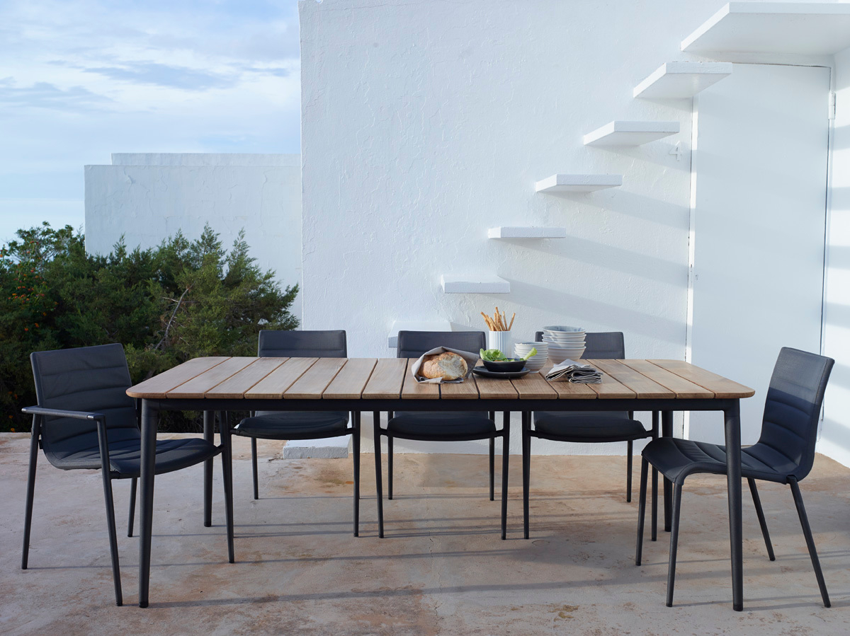 Core Outdoor Dining table teak Cane-Line small Lavagrau