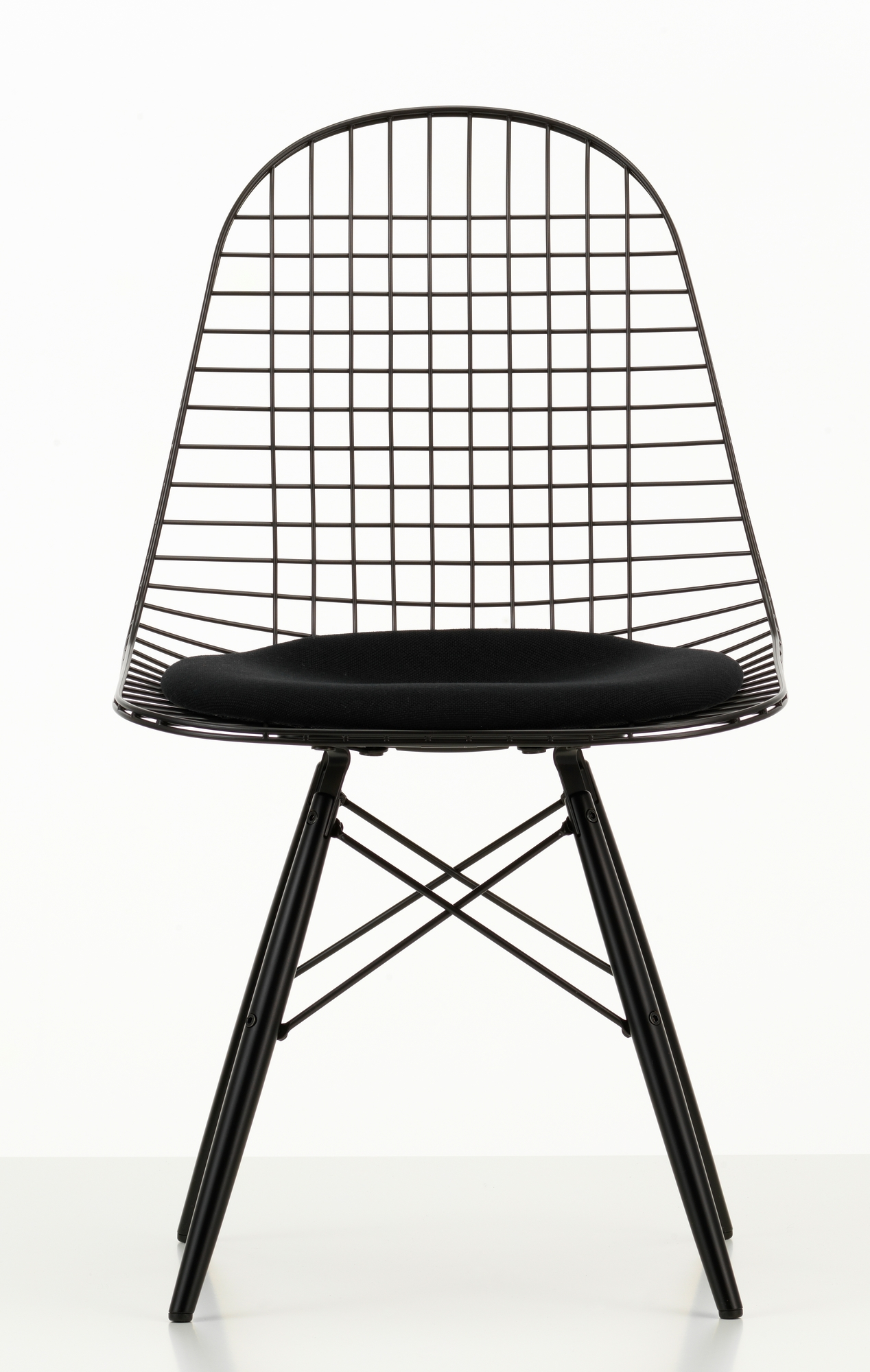 DKW-5 Wire Chair Chair with Seat Cushion Vitra