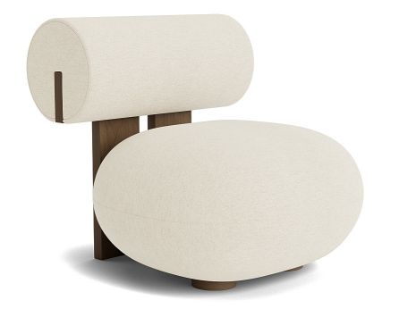 Hippo Lounge Sessel in heller geräucherter Eiche mit Bouclé-Bezug von Norr11. Moderner Design Sessel.