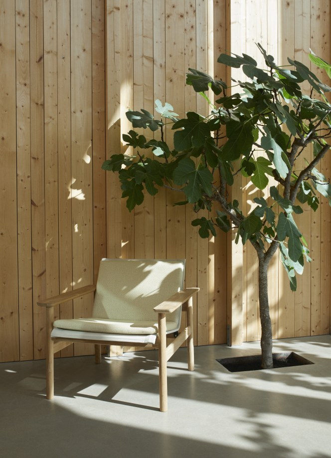 Pelagus Lounge Chair Skagerak by Fritz Hansen  