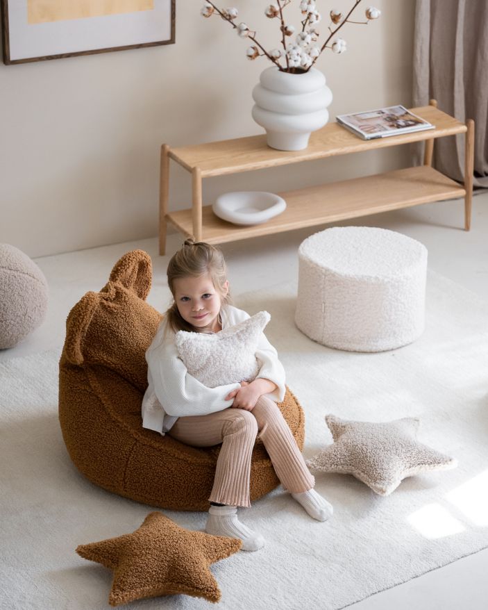 Children's star cushion Wigiwama maple