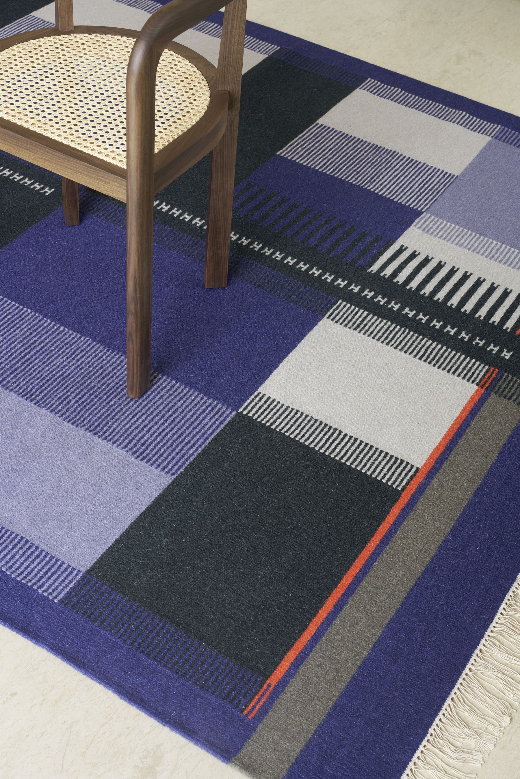 RH01 Stuttgart Chair e15