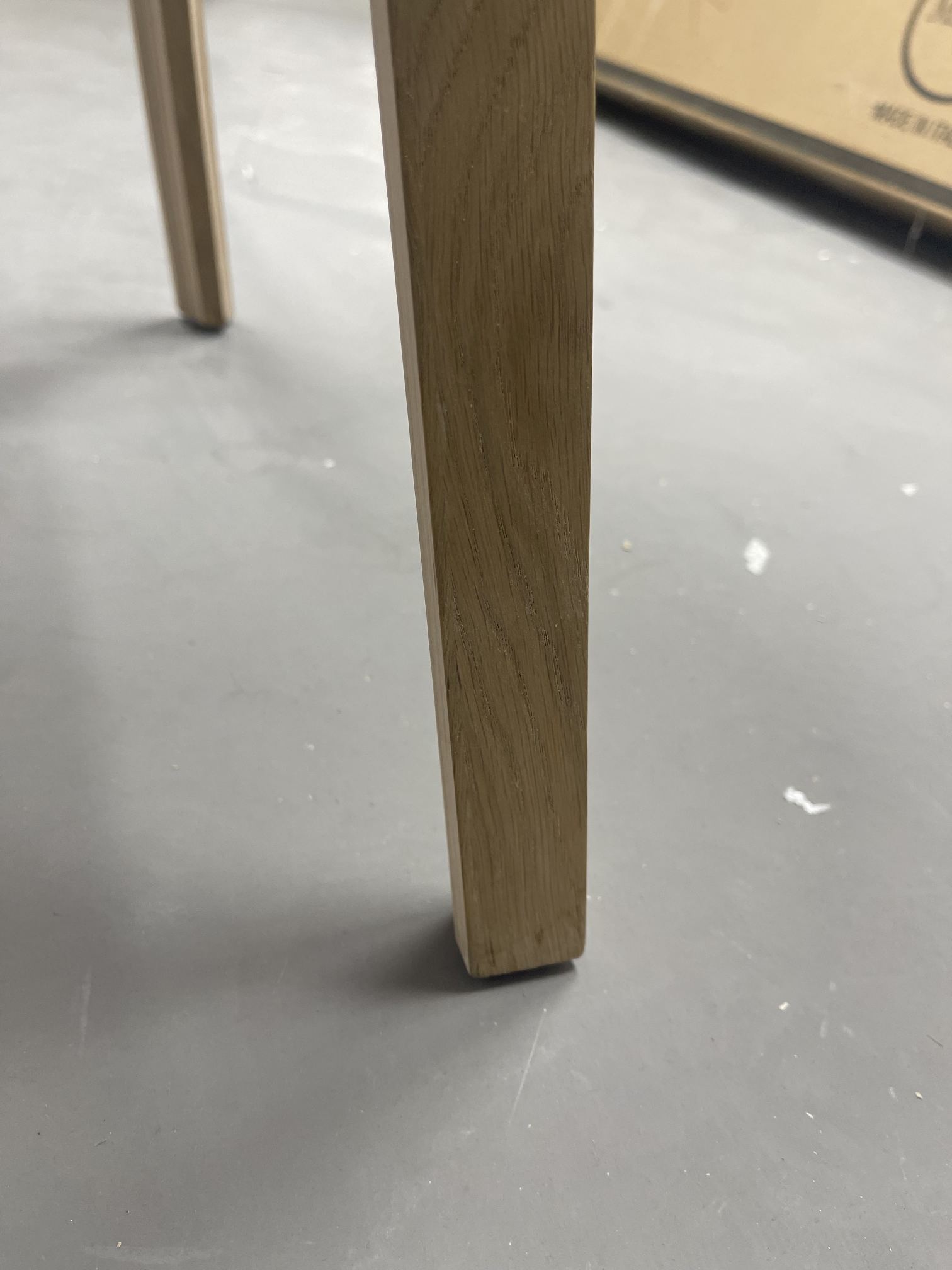 About a Stool AAS32 / AAS 32 Bar stool LOW PASTELL GREEN / OAK SOFT Hay MÄNGELEXEMPLAR  