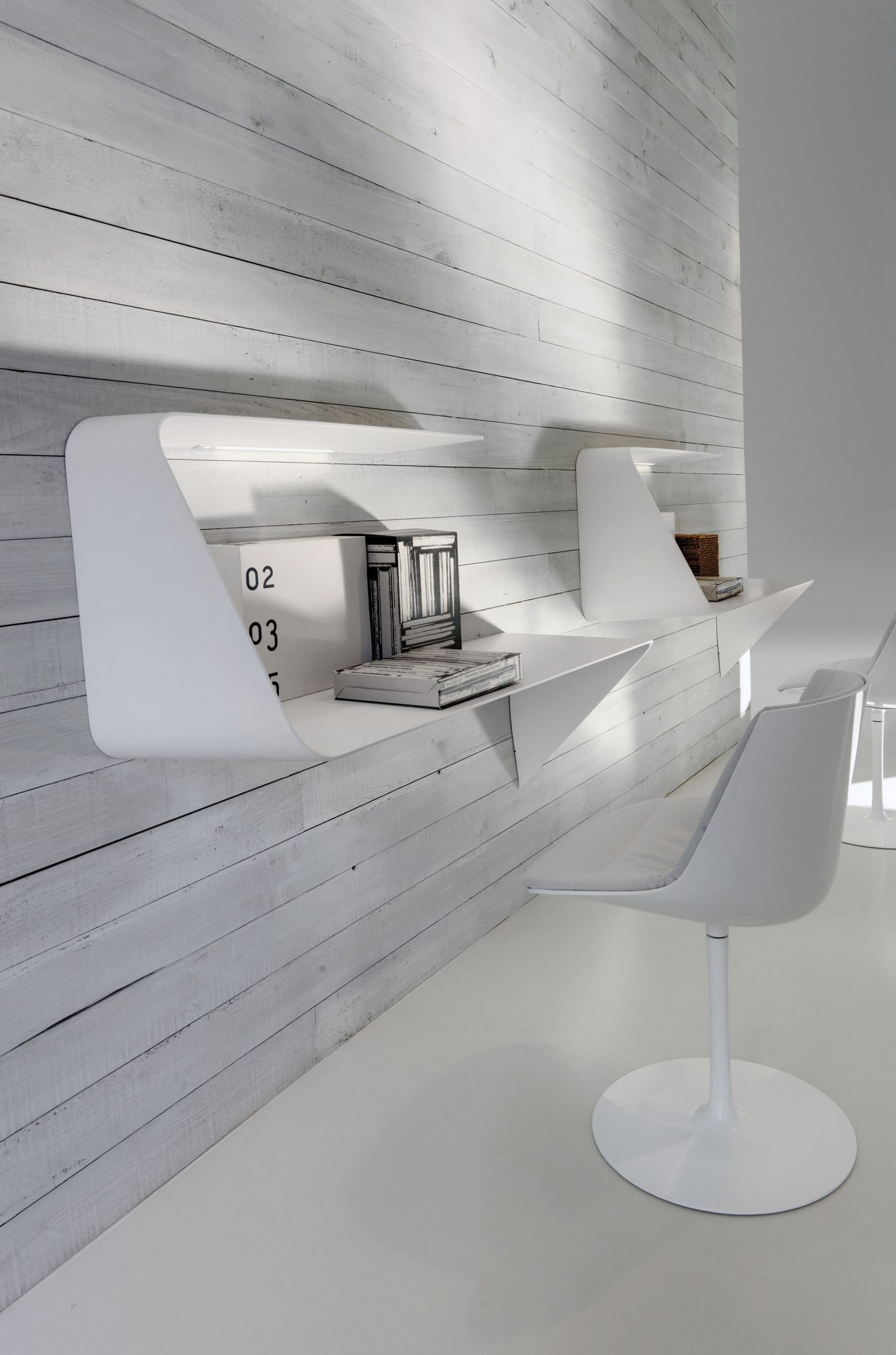 Mamba rack / wall bureau with LED MDF Italia