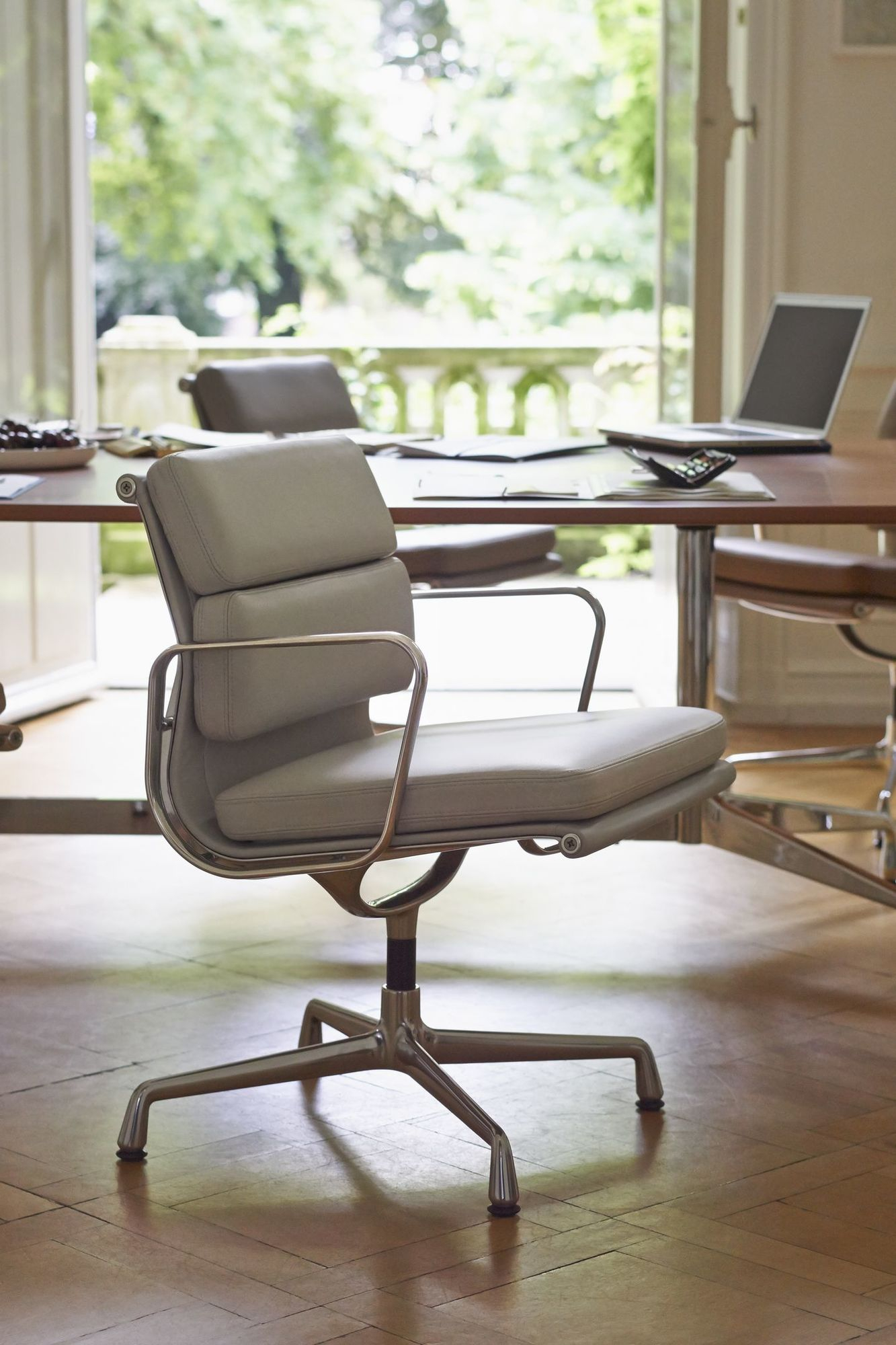 Soft Pad Chair EA208 / EA 208 Armchair Vitra