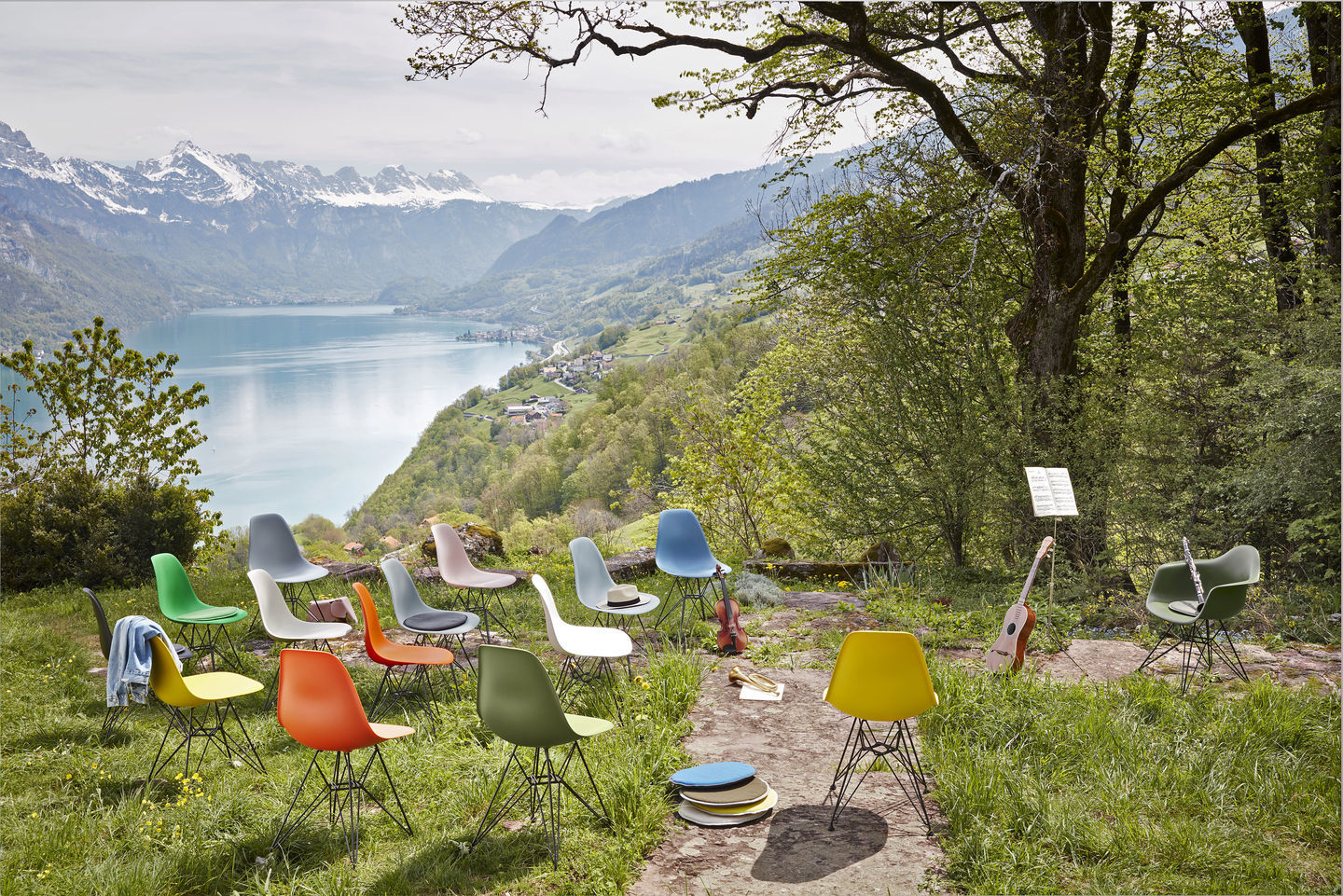Eames Plastic Arm Chair DAW Chair Vitra Maple yellowish - Tender pink