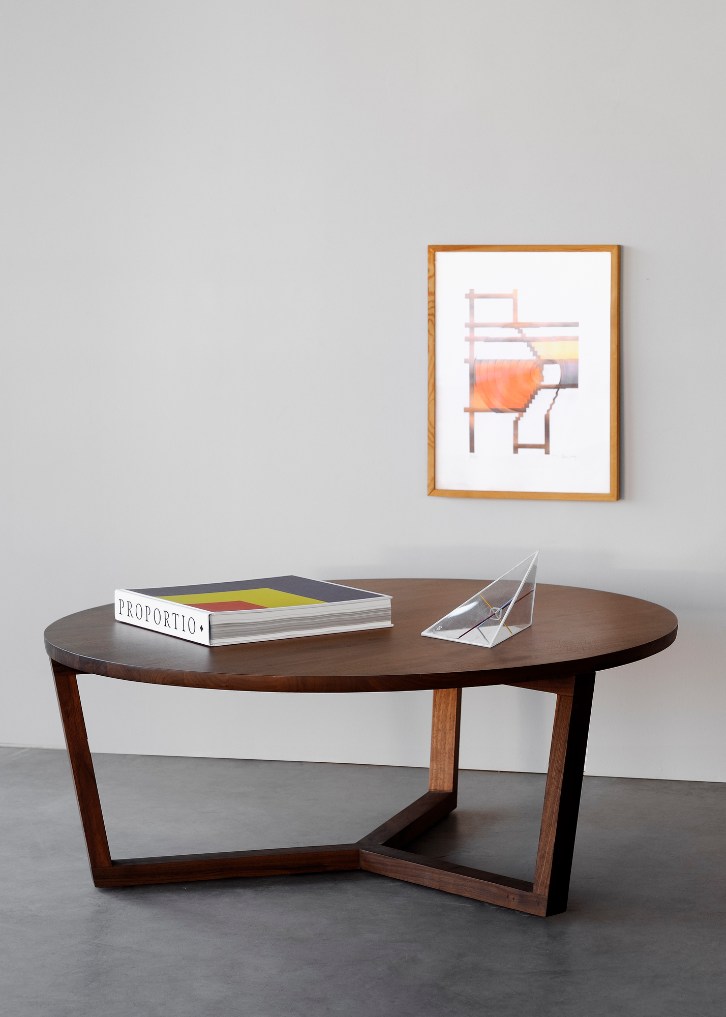Tripod coffee table oak Ethnicraft