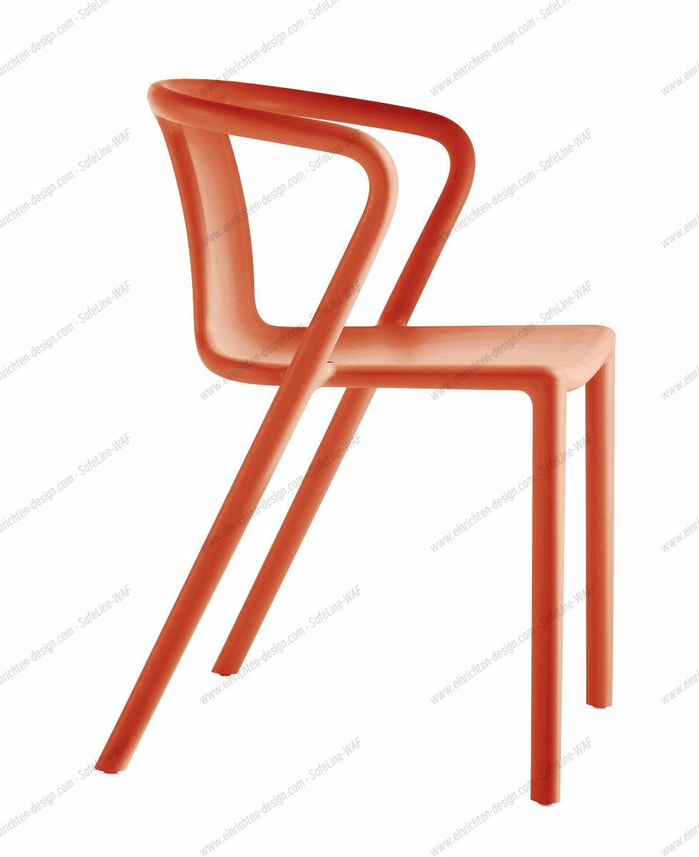 Oranger Air Armchair Stuhl von Magis für drinnen und draußen mit Armlehnen.