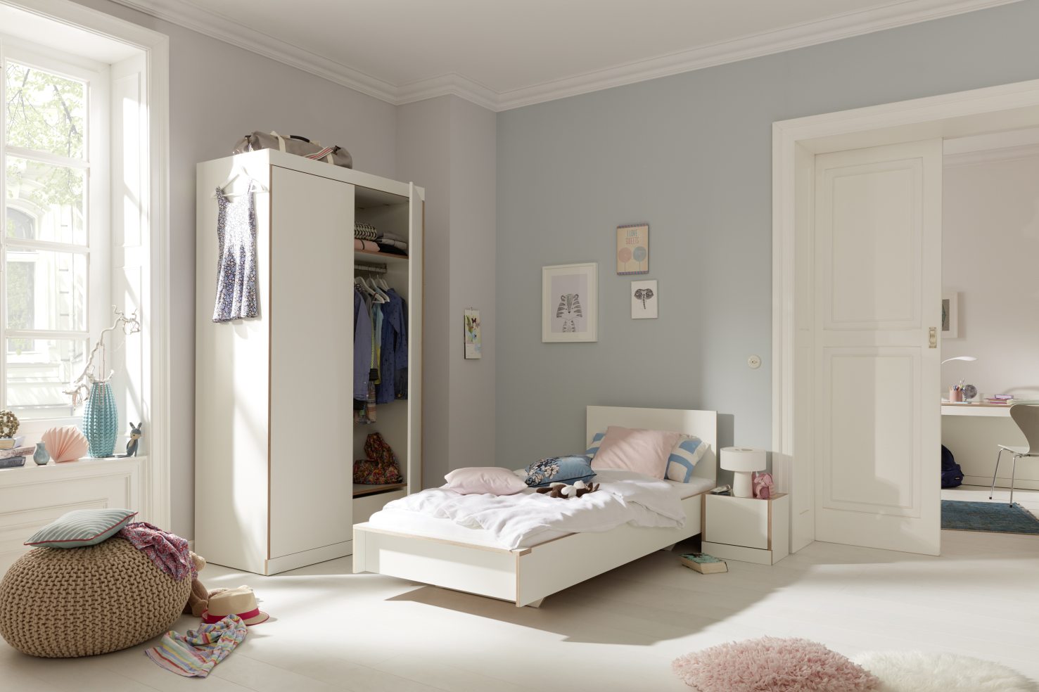 Flai Bed white Müller Möbelwerkstätten