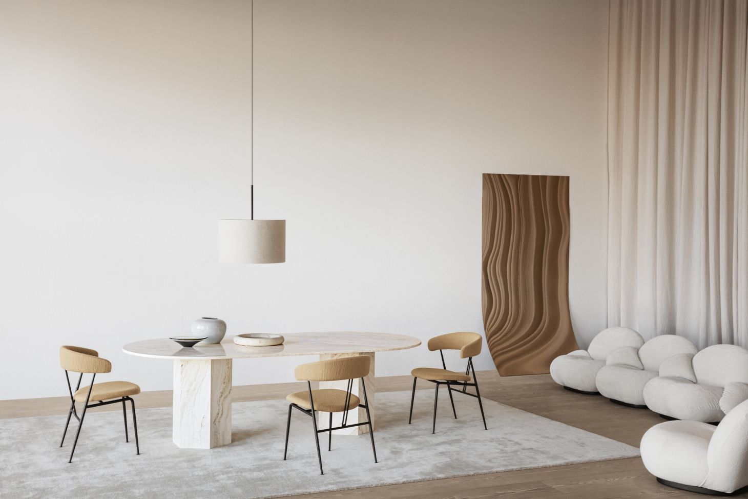 Epic dining table elliptical Gubi