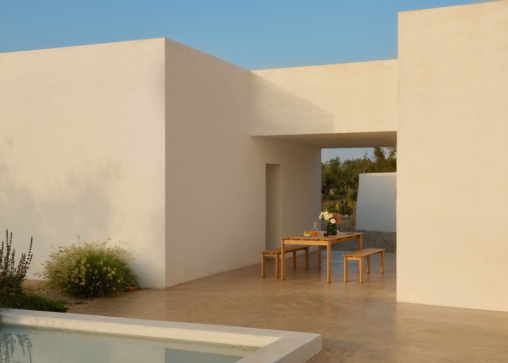Assemble Table Teak Outdoor Muuto