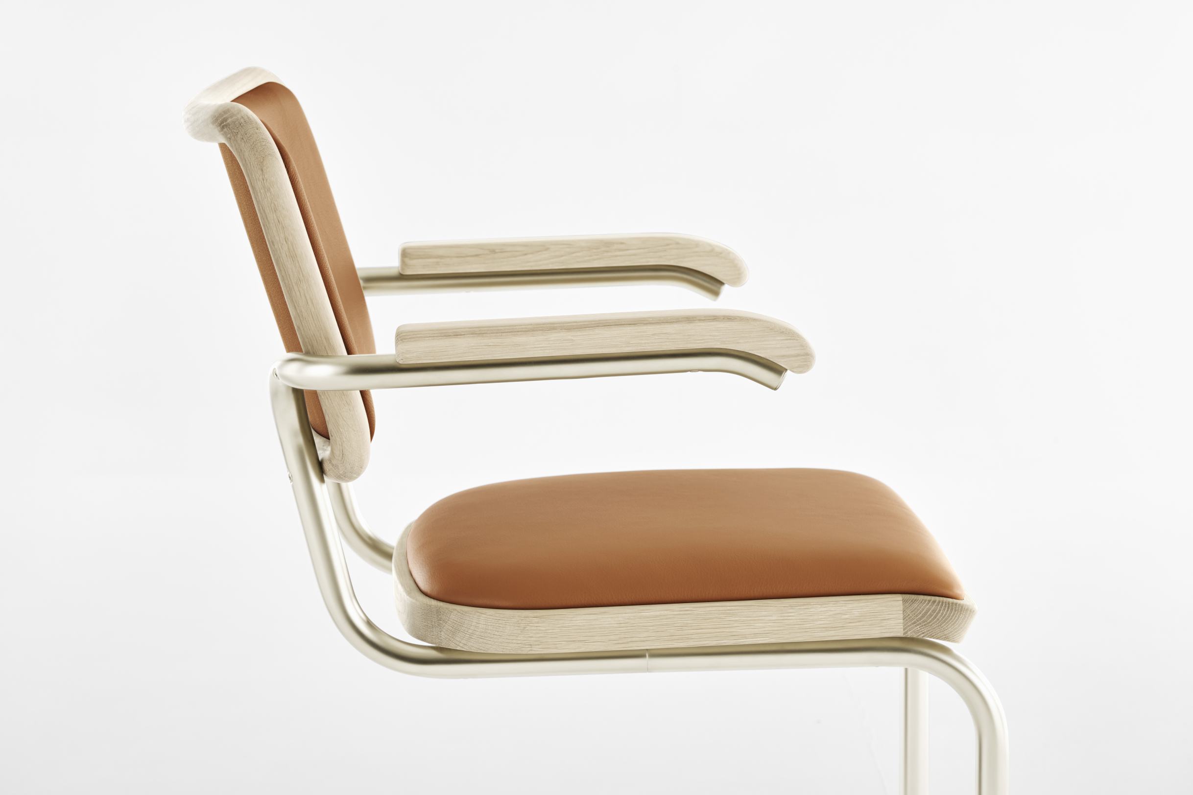 JS. Thonet by Jil Sander S 64 P / S64P cantilever chair Thonet