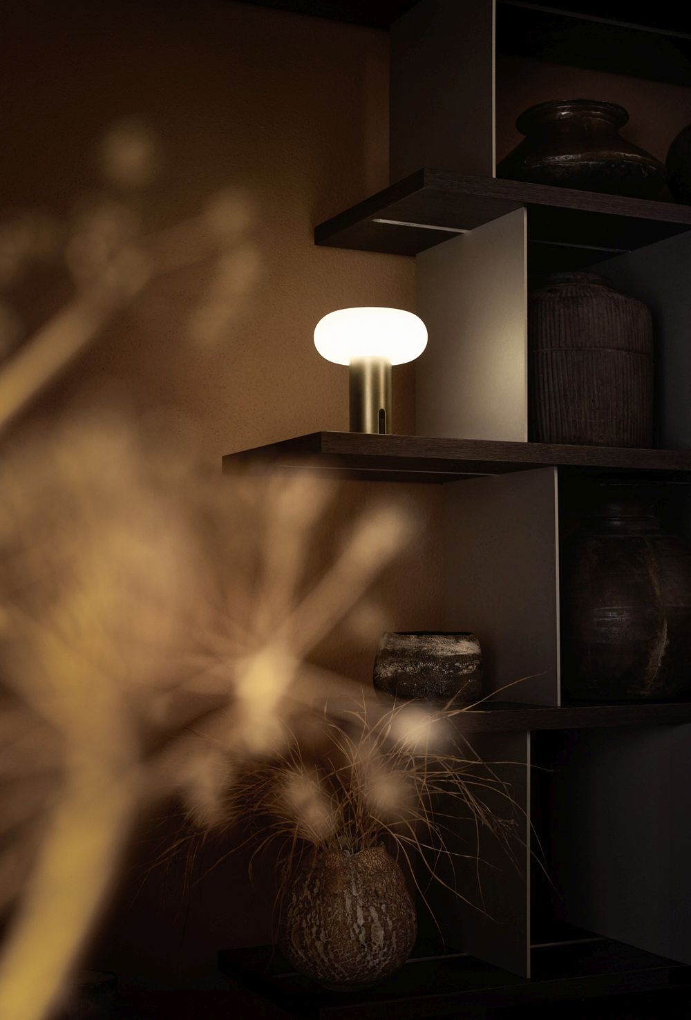 Oto Portable Rechargeable lamp / Table Lamp Belux