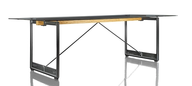 Brut table Magis