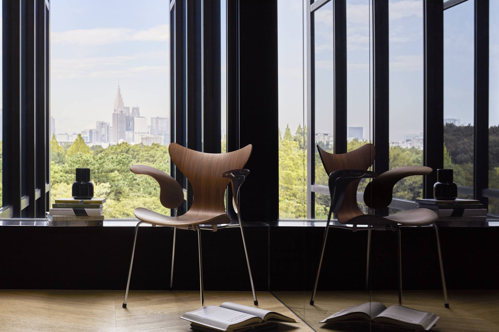 Lily Arm Chair 3208 Fritz Hansen