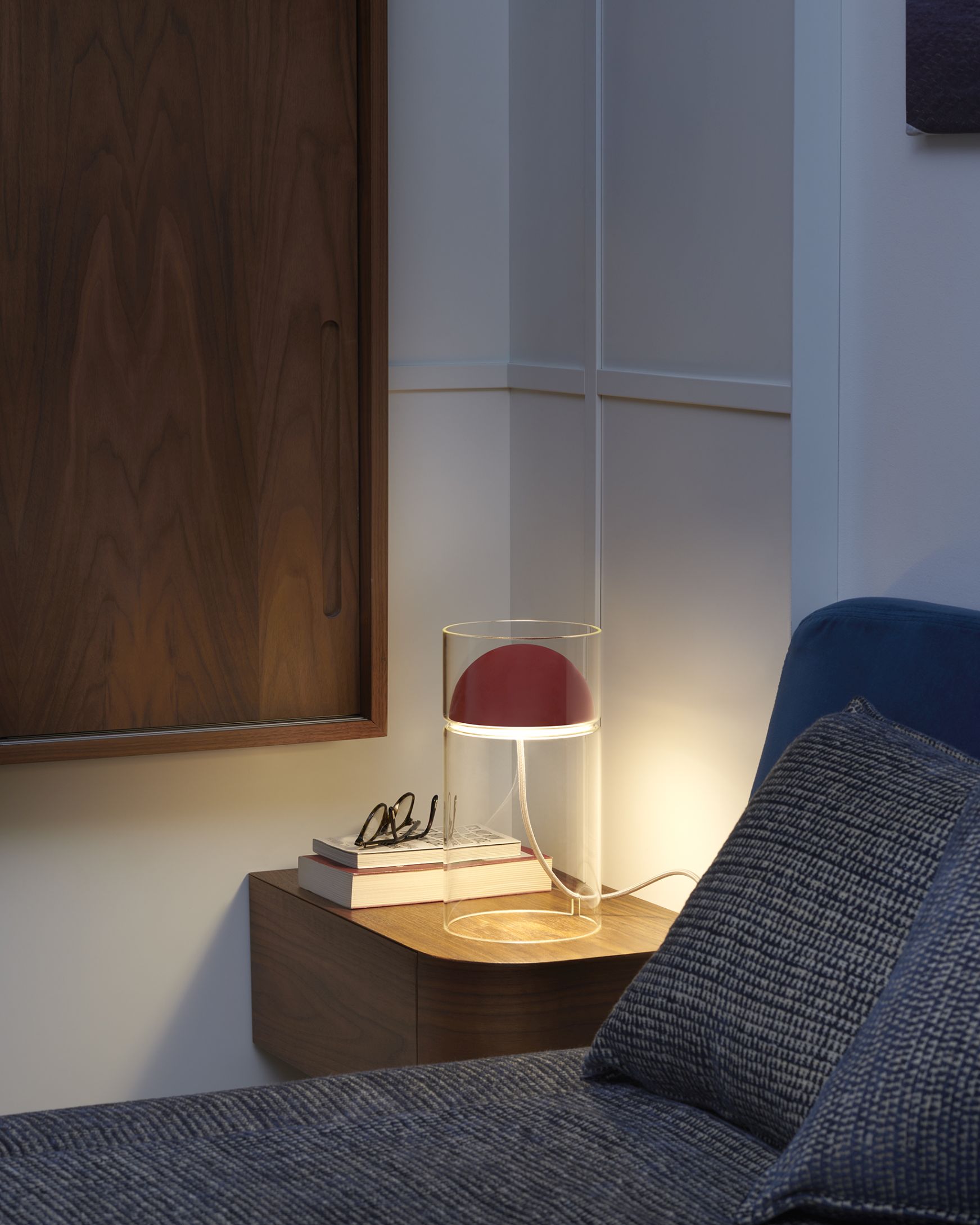Medusa 254 table lamp Oluce