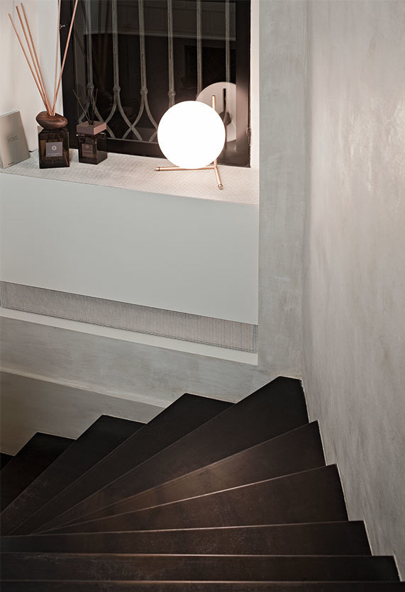 IC Lights T2 Table Lamp Flos