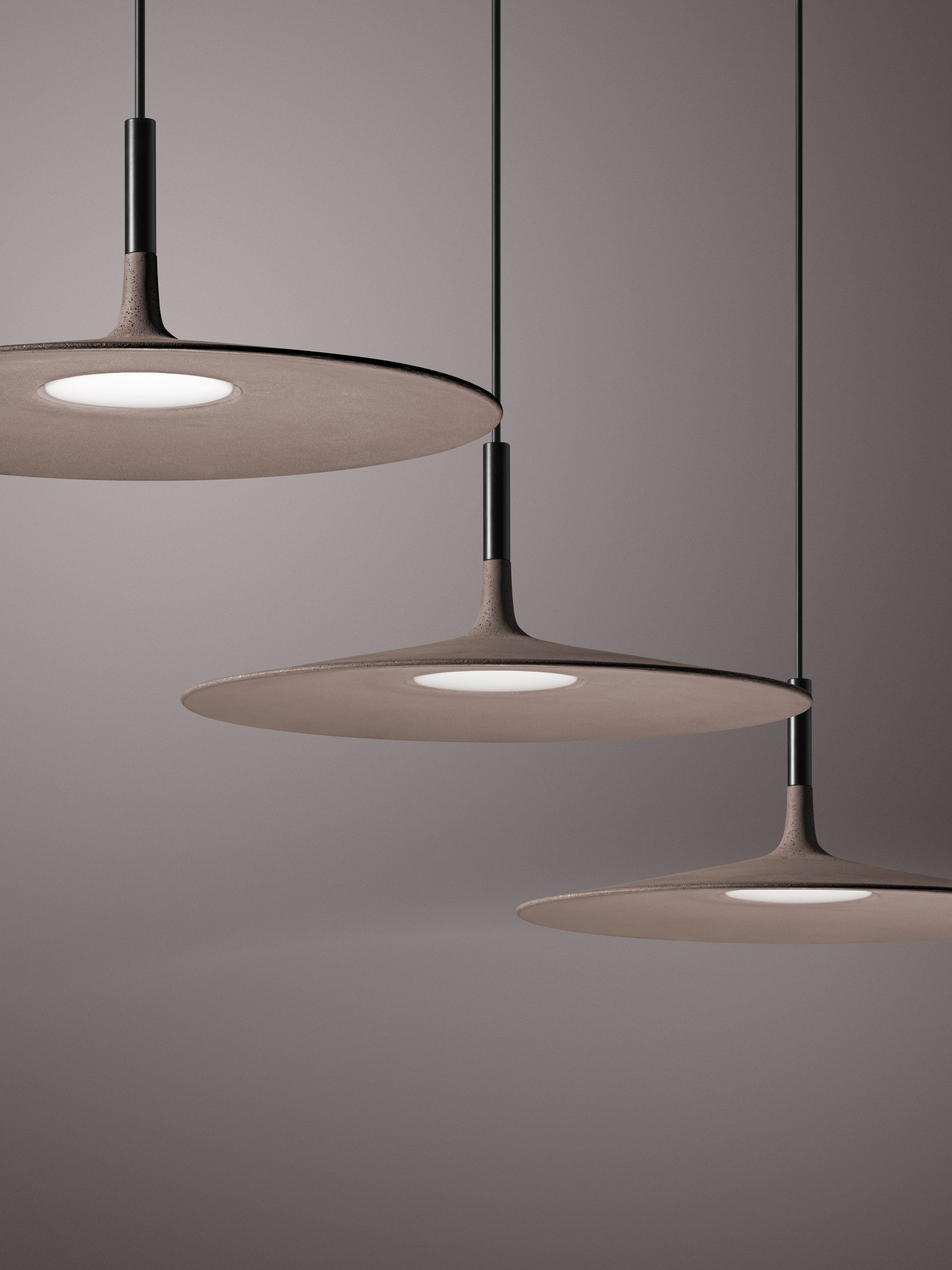 Aplomb Large LED Pendant light Foscarini White