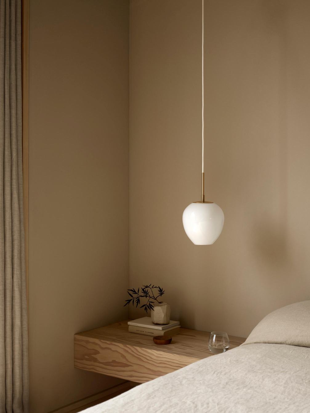 The Tulip pendant light Carl Hansen & Søn