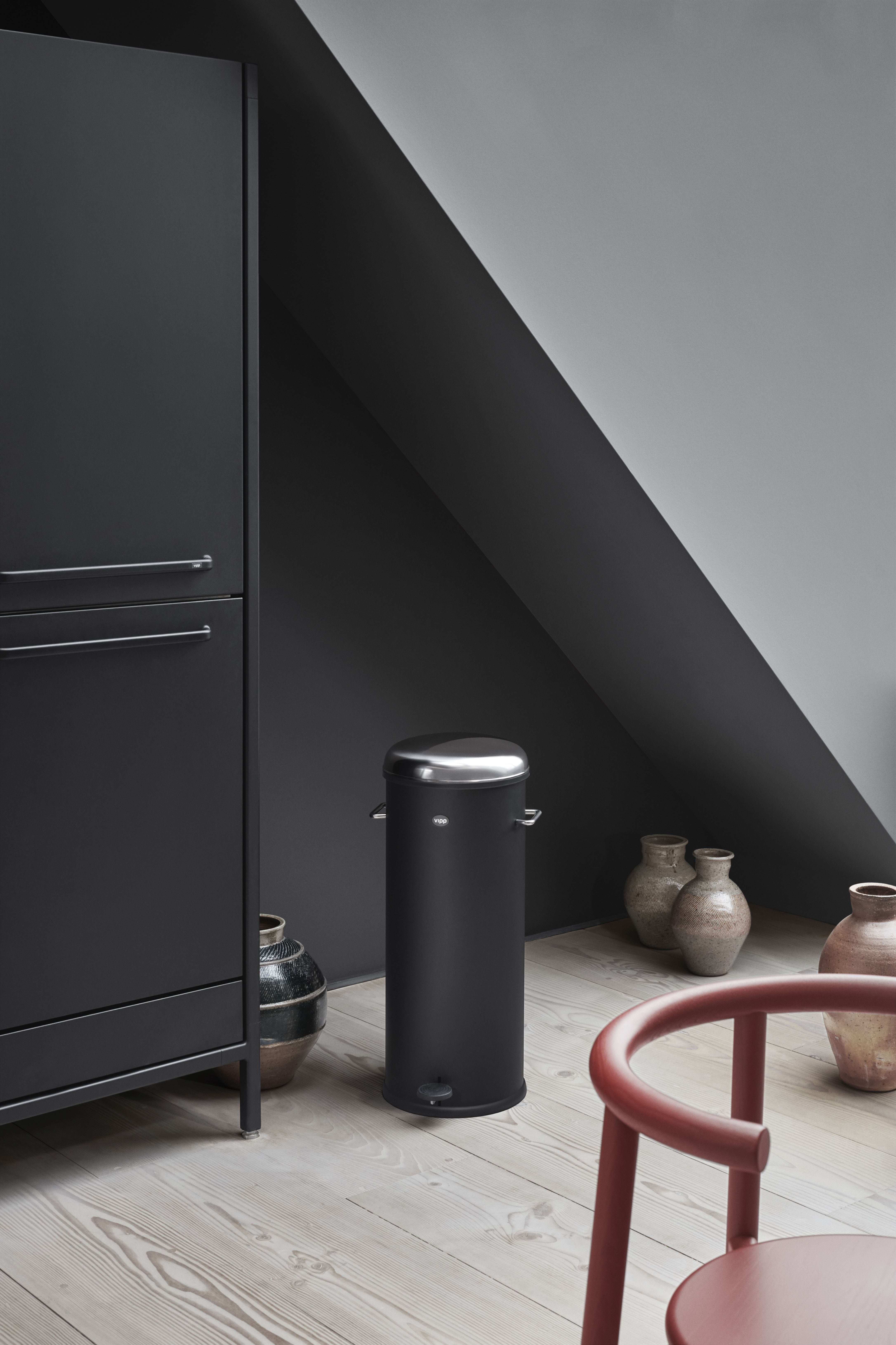 Pedal Bin L 30 black Vipp Pedal Bin L 30 black Vipp