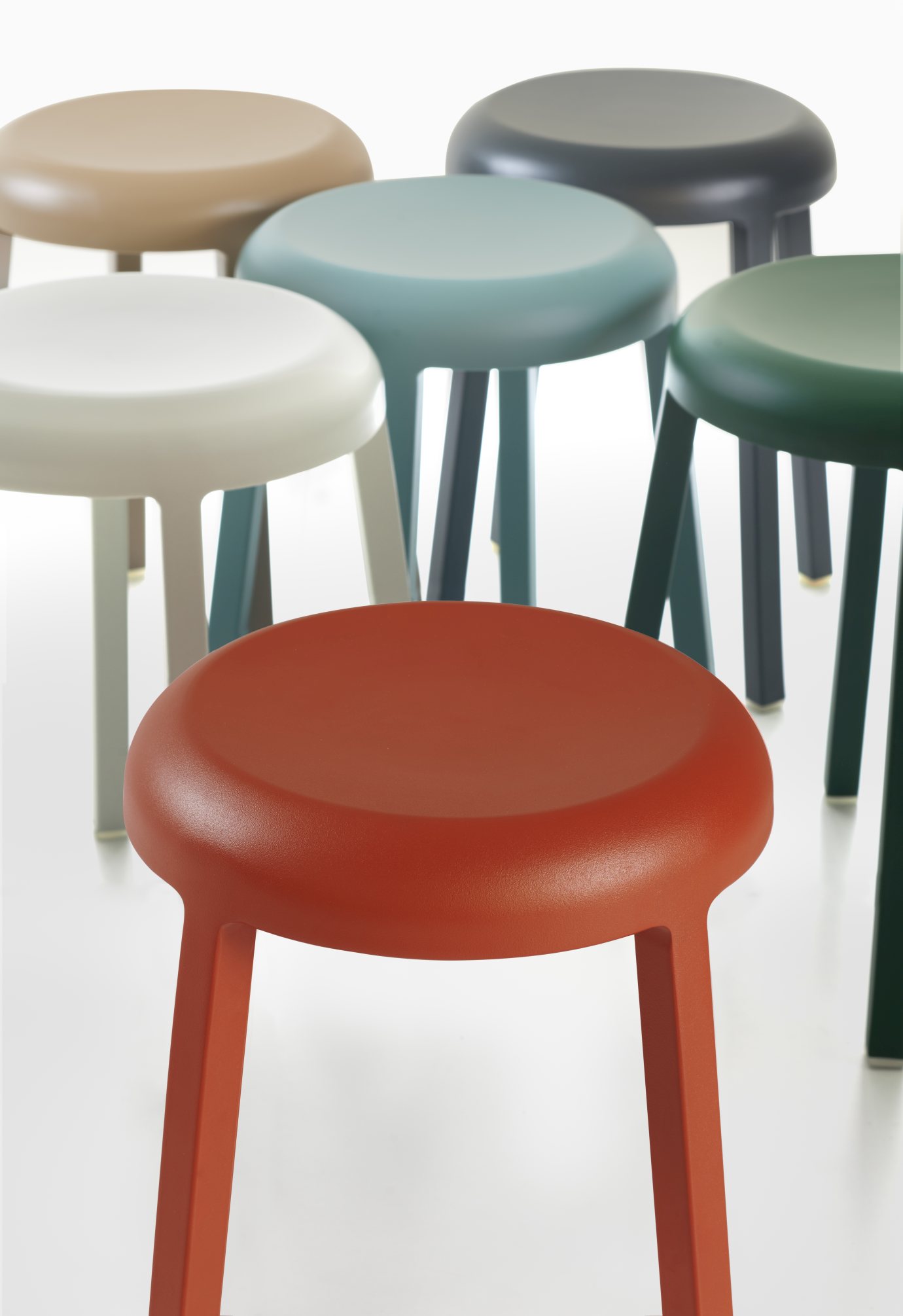 Za Stool Coral Emeco SINGLE PIECES