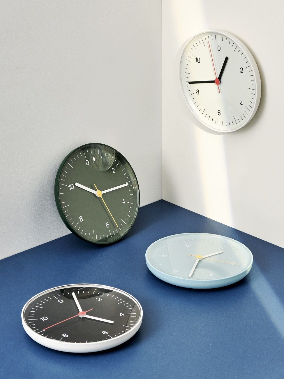 Wall Clock Wall Clock BLACK Hay SINGLE PIECES