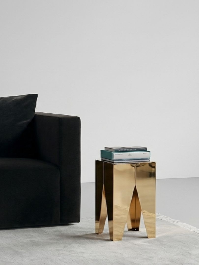 Backenzahn Steel Stool/Side Table e15