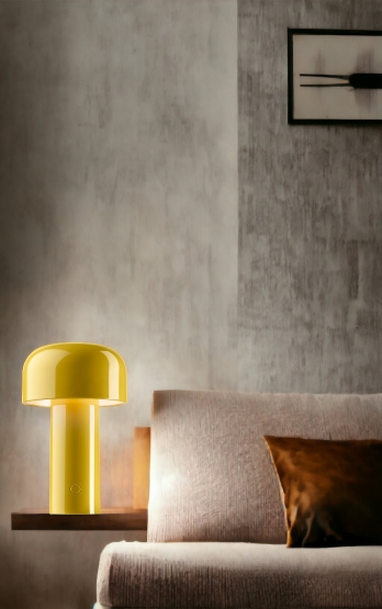 Bellhop Battery Tablelamp with USB cable Flos