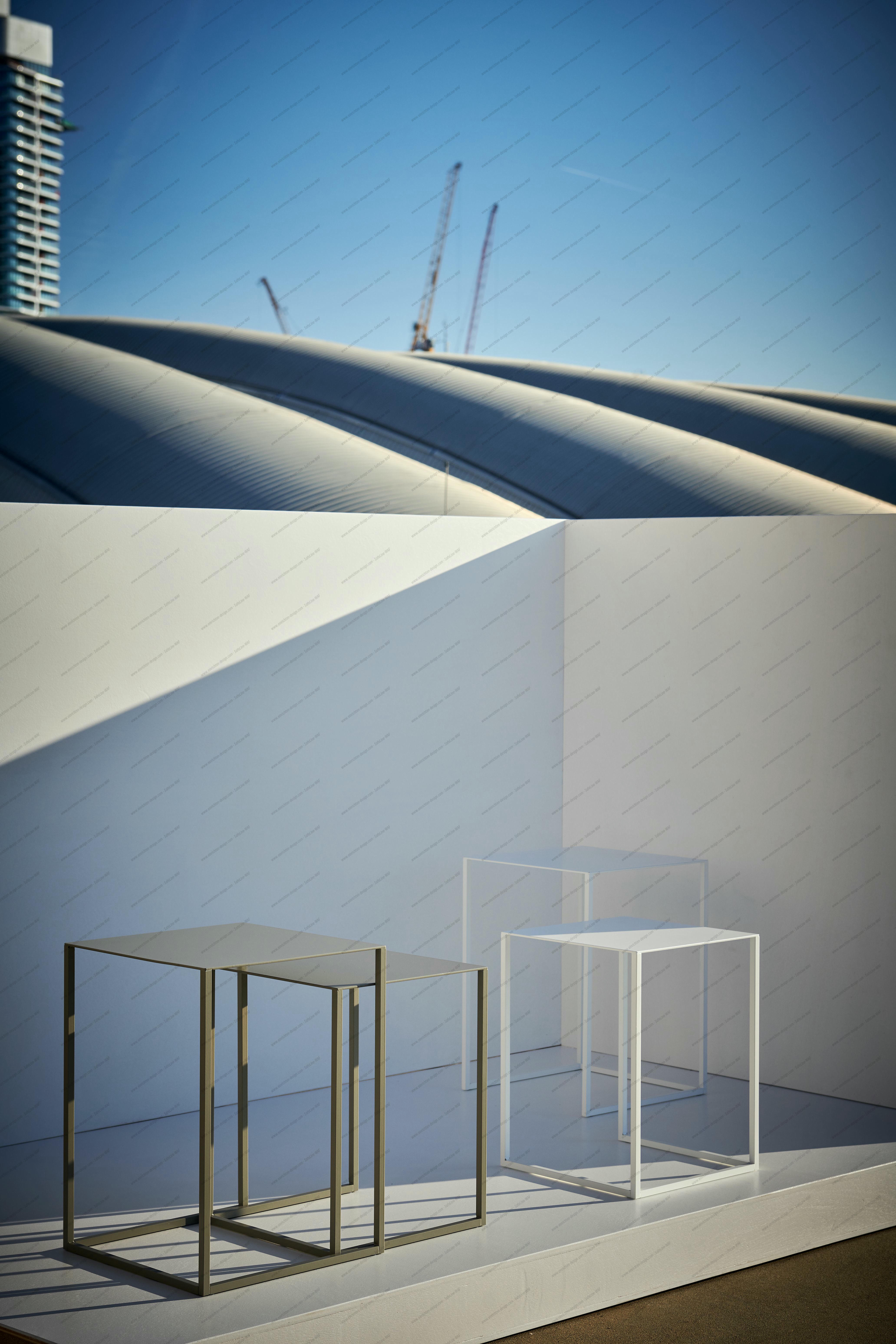 Pur Side Table Jan Kurtz
