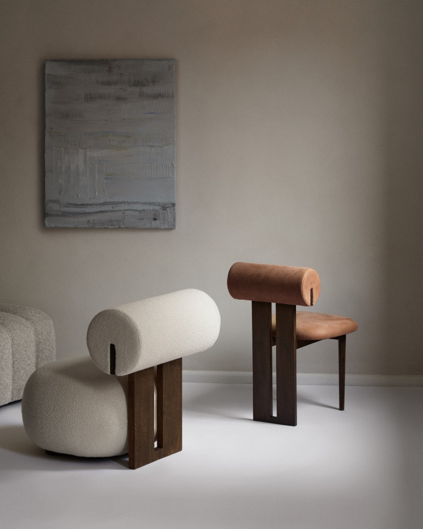 NORR11 Hippo Stuhl: Moderner Polsterstuhl in Beige und Braun mit einzigartigem, minimalistischem Design.