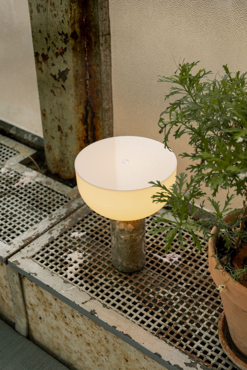 Kizu Portable Table Lamp New Works