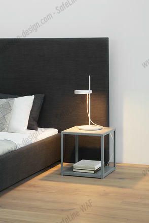 LT06 Palo table lamp Nero Marquina e15