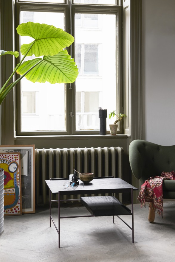 Kanso Coffee Table Please Wait to be seated