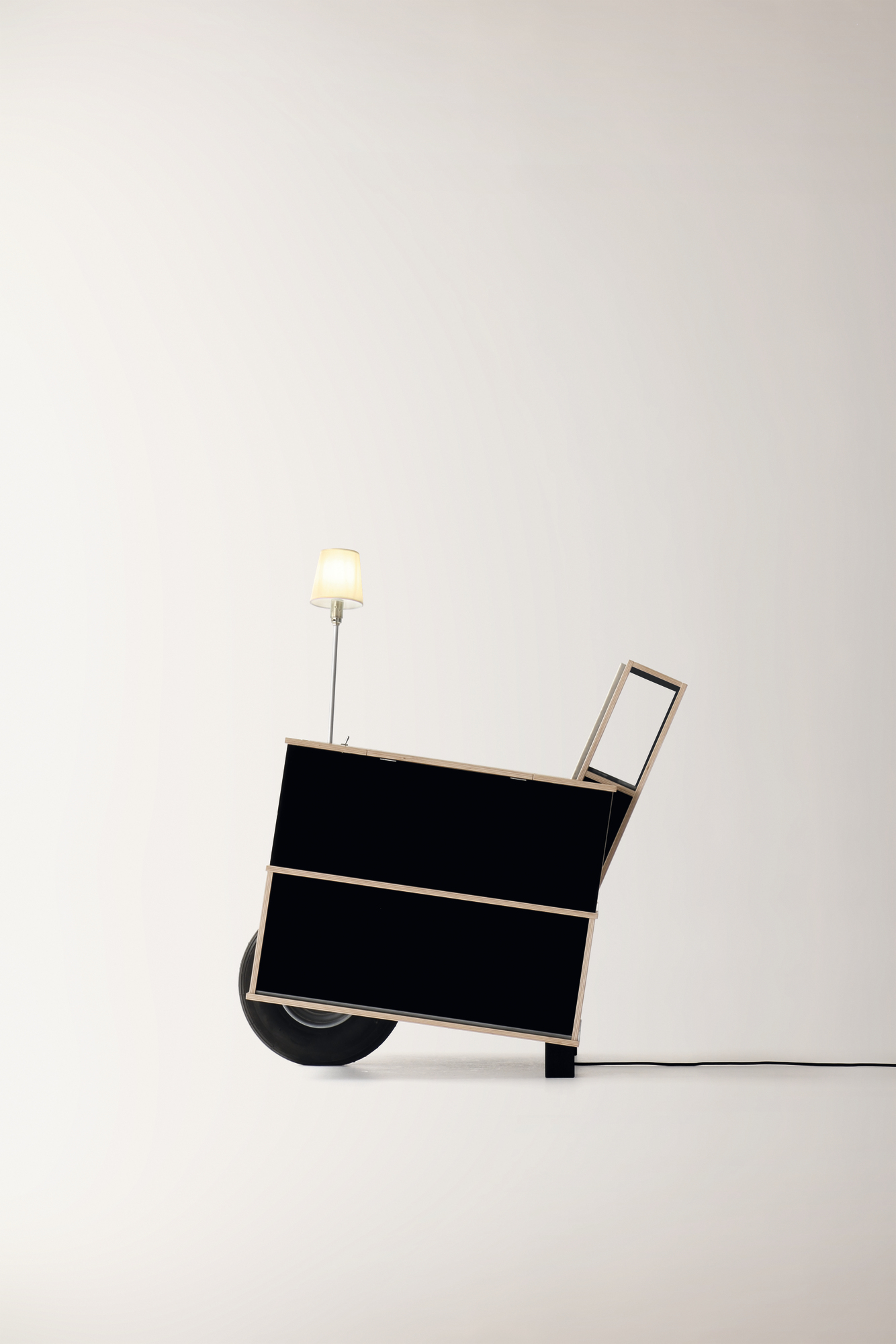 Bookinist mobile reading chair Nils Holger Moormann