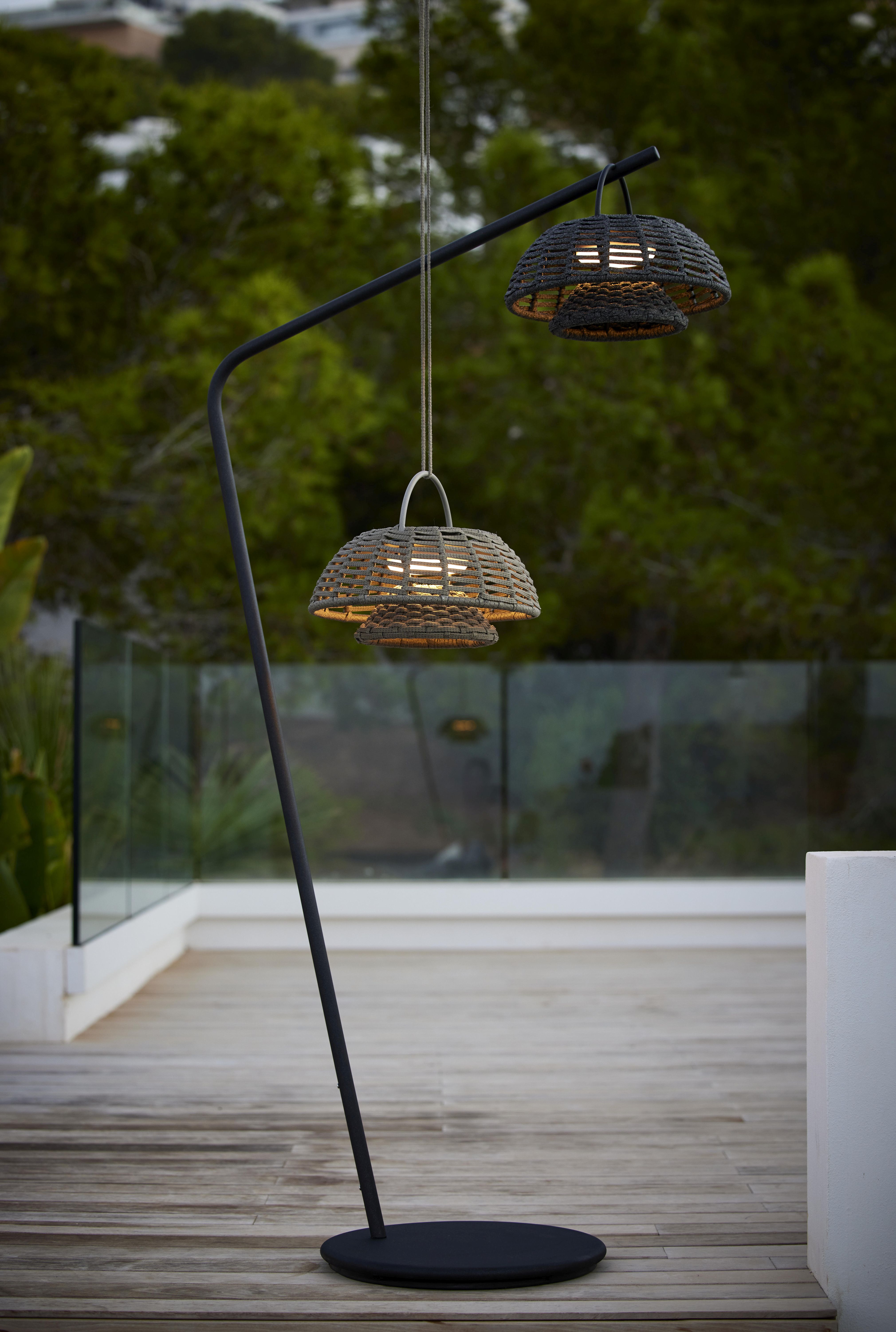 Illusion Outdoor Solar LED Lamp with Stand Cane-Line