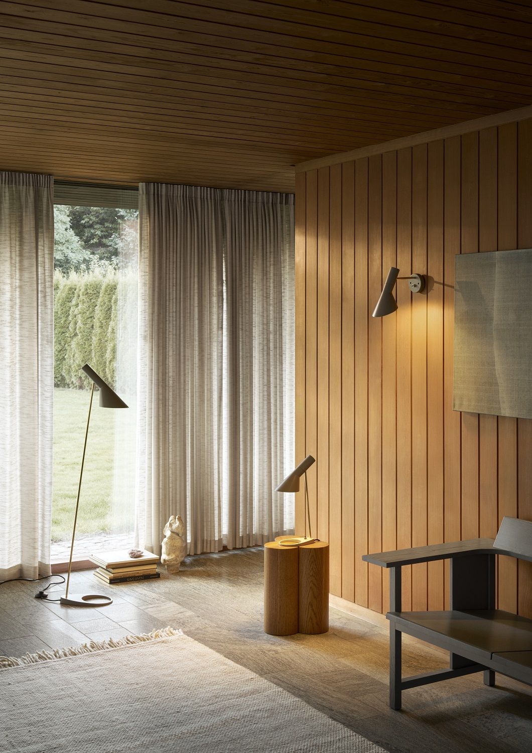AJ Wall lamp Wall lamp brass Louis Poulsen 