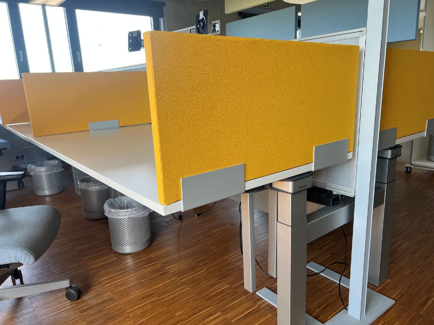 Multipanel / Acoustic Table Partitions Palmberg SHOWROOM / SMOKING FURNITURE (4 available)