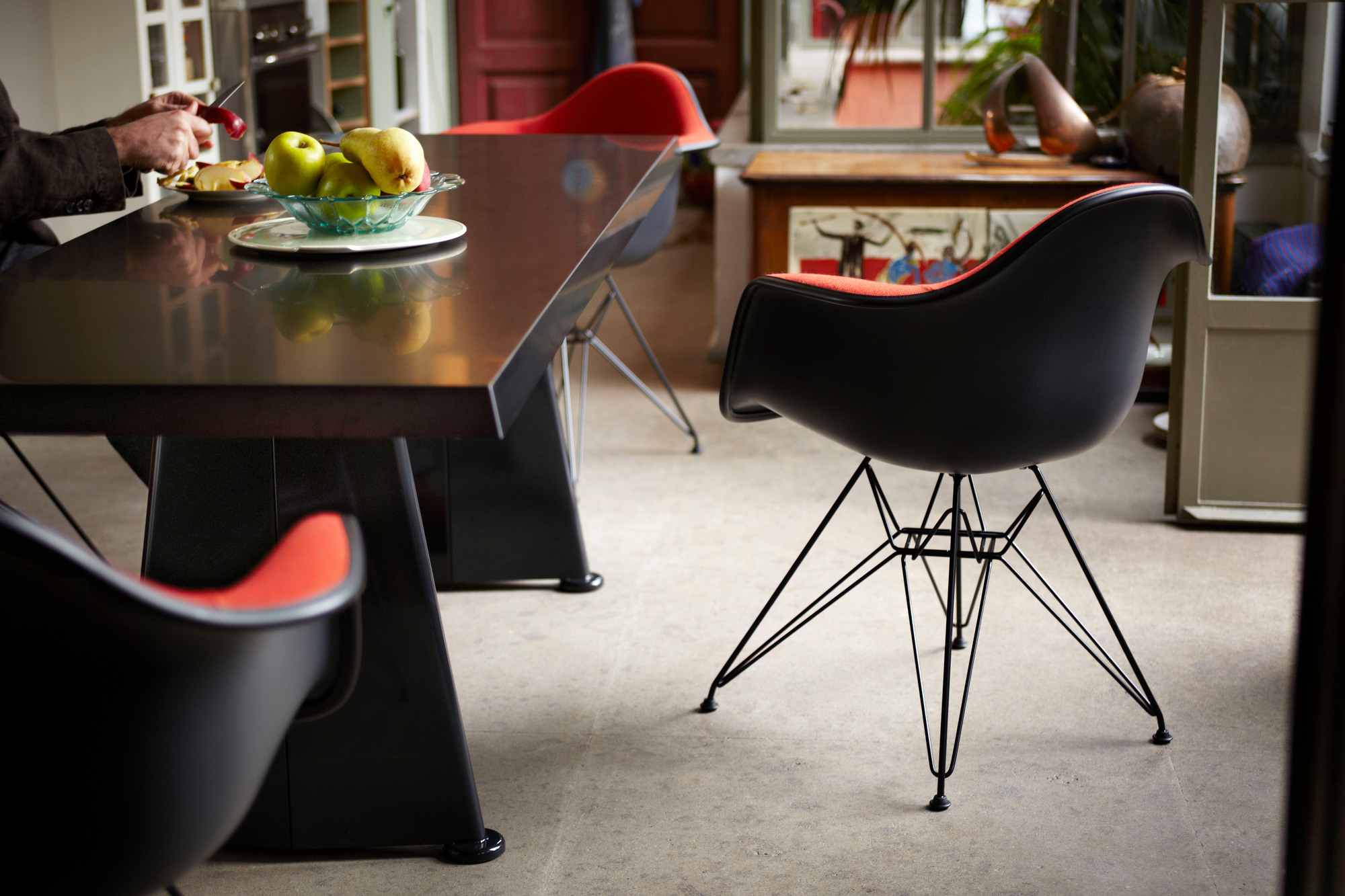 Eames Plastic Arm Chair DAR Chair with seat cushion Vitra