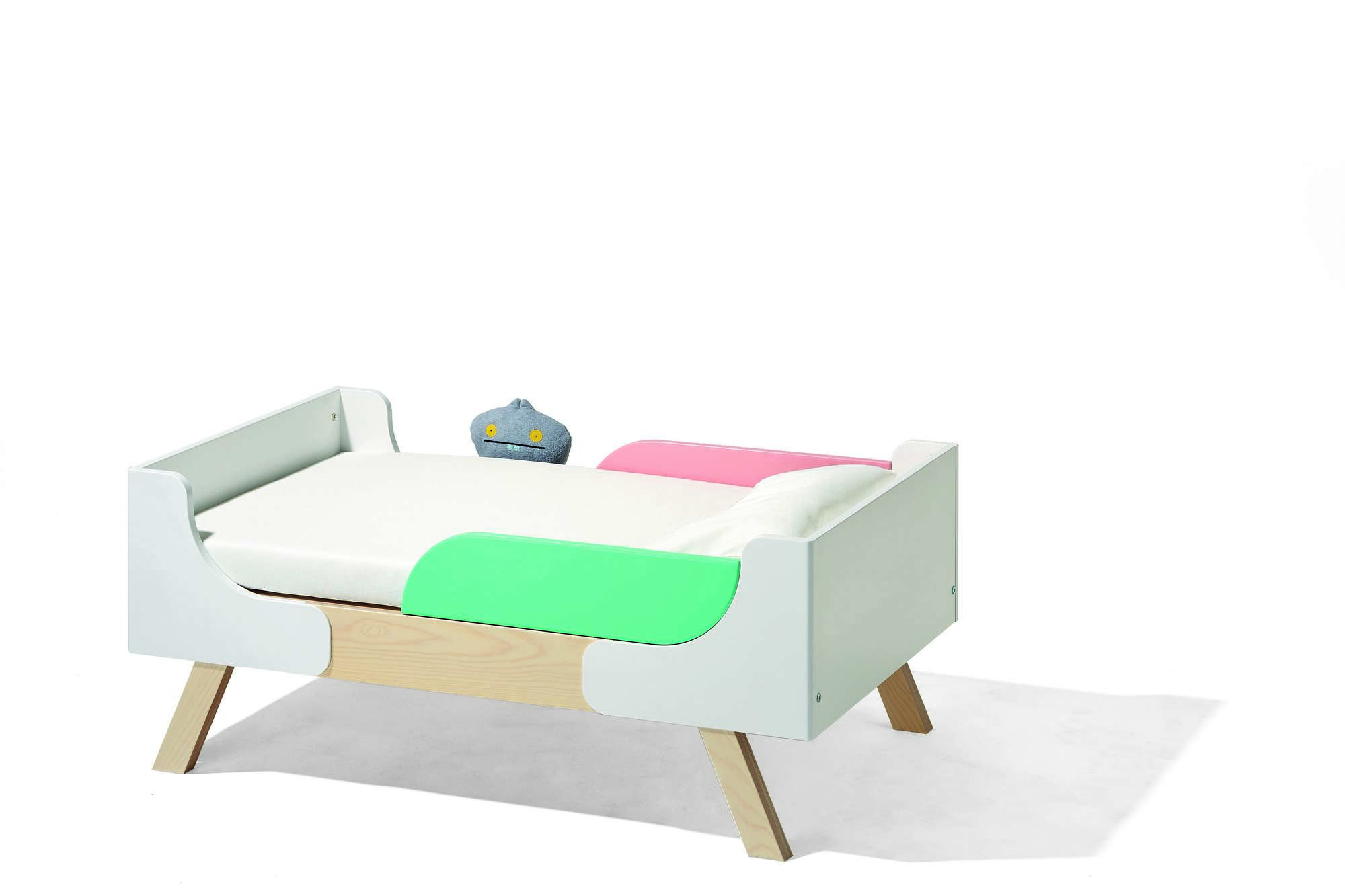 Familie Garage (baby) crib Richard Lampert