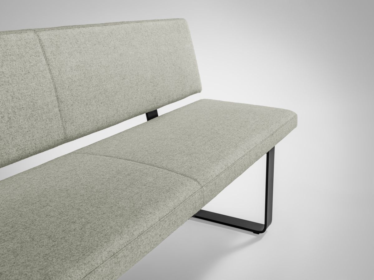 Carim bench with backrest Girsberger