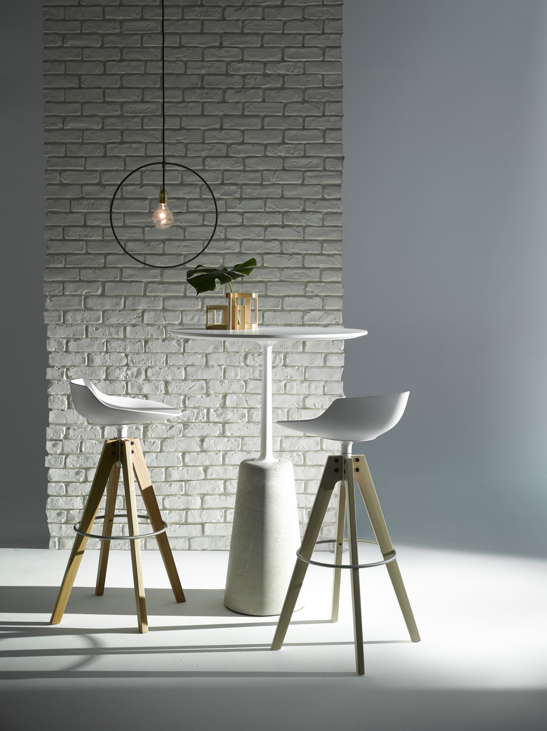 Rock Table Bar Table Concrete MDF Italia